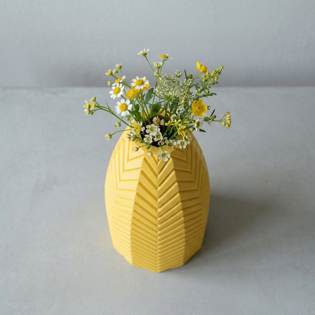 Vaso Cadência Vertical Escultural Amarelo — foto 18