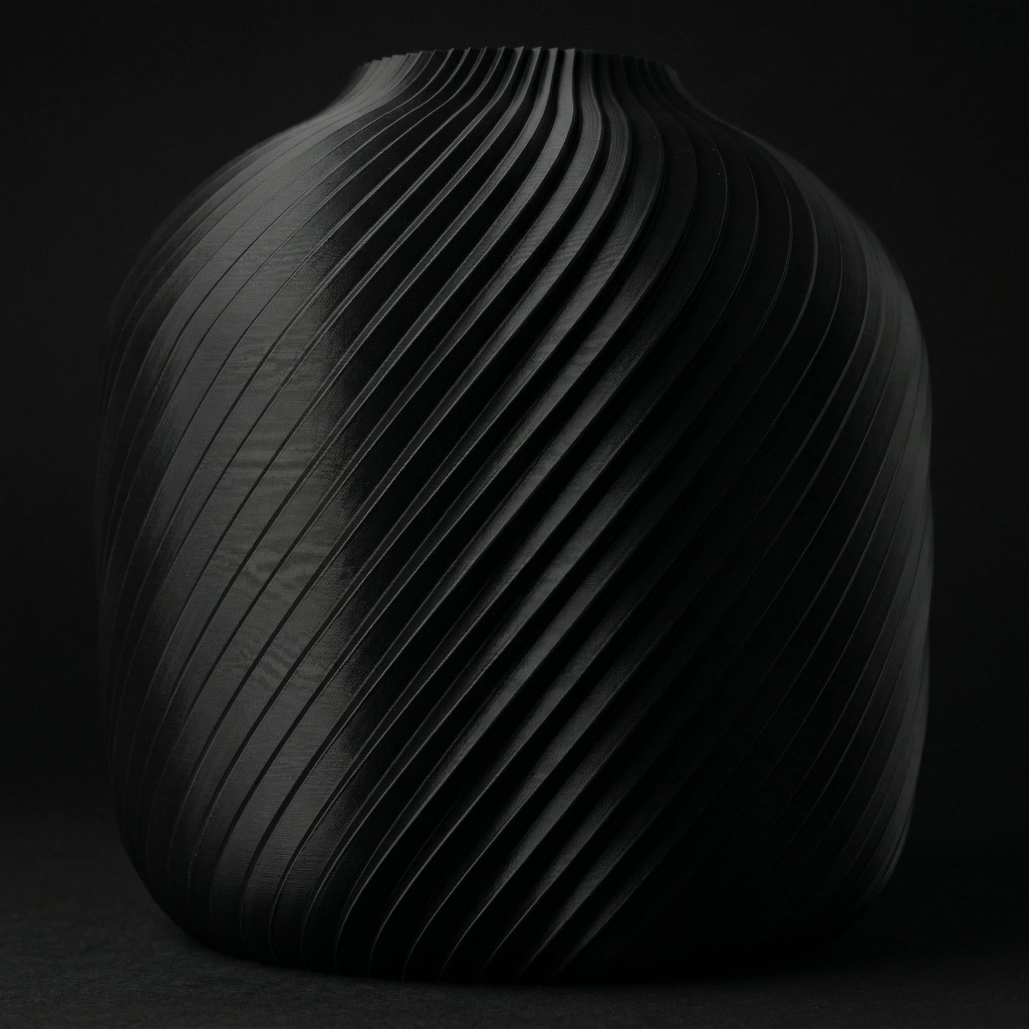 Vaso Voluta Design Curvo Preto — foto 53