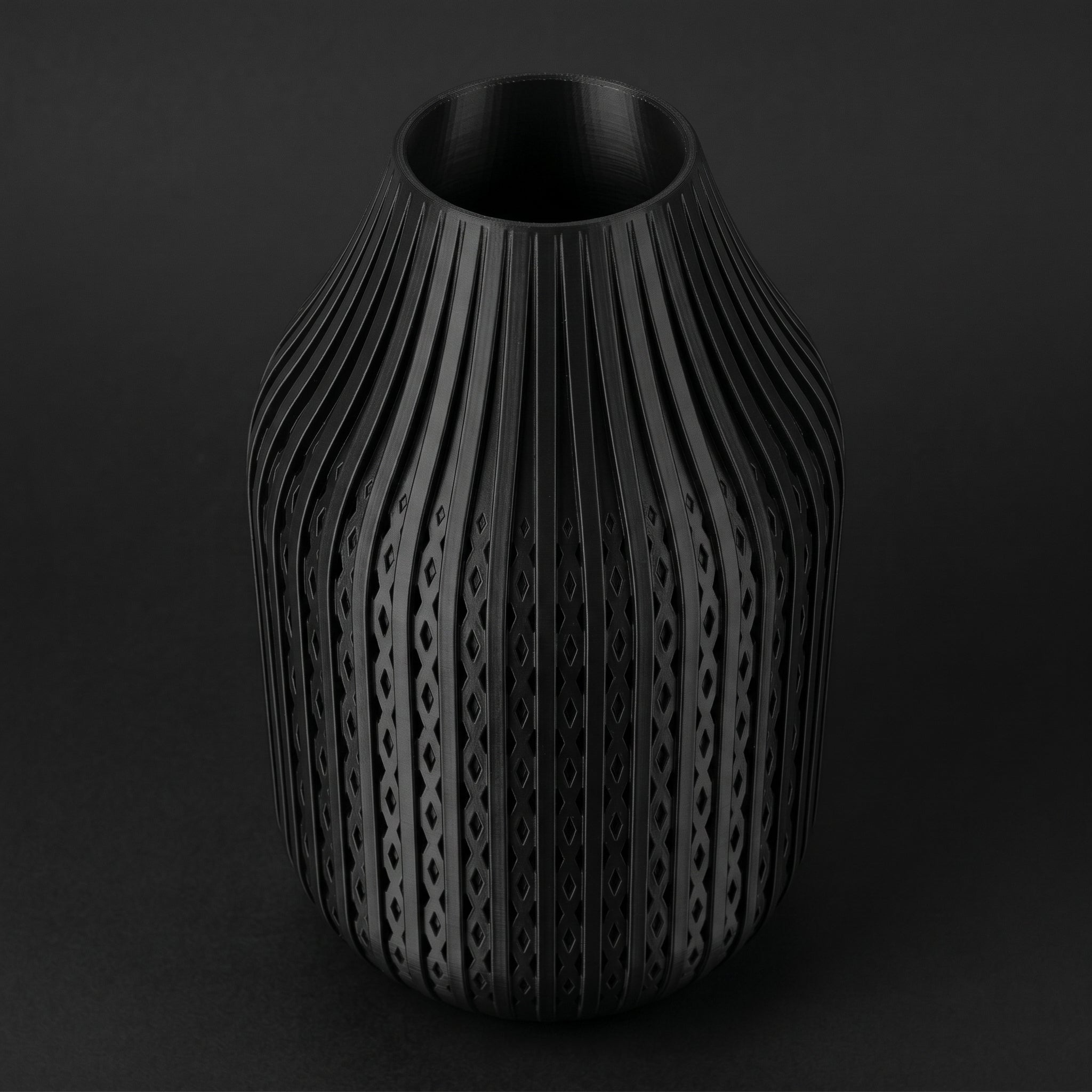 Vaso Karaf - Sculptural Presence - 200mm Preto — foto 21