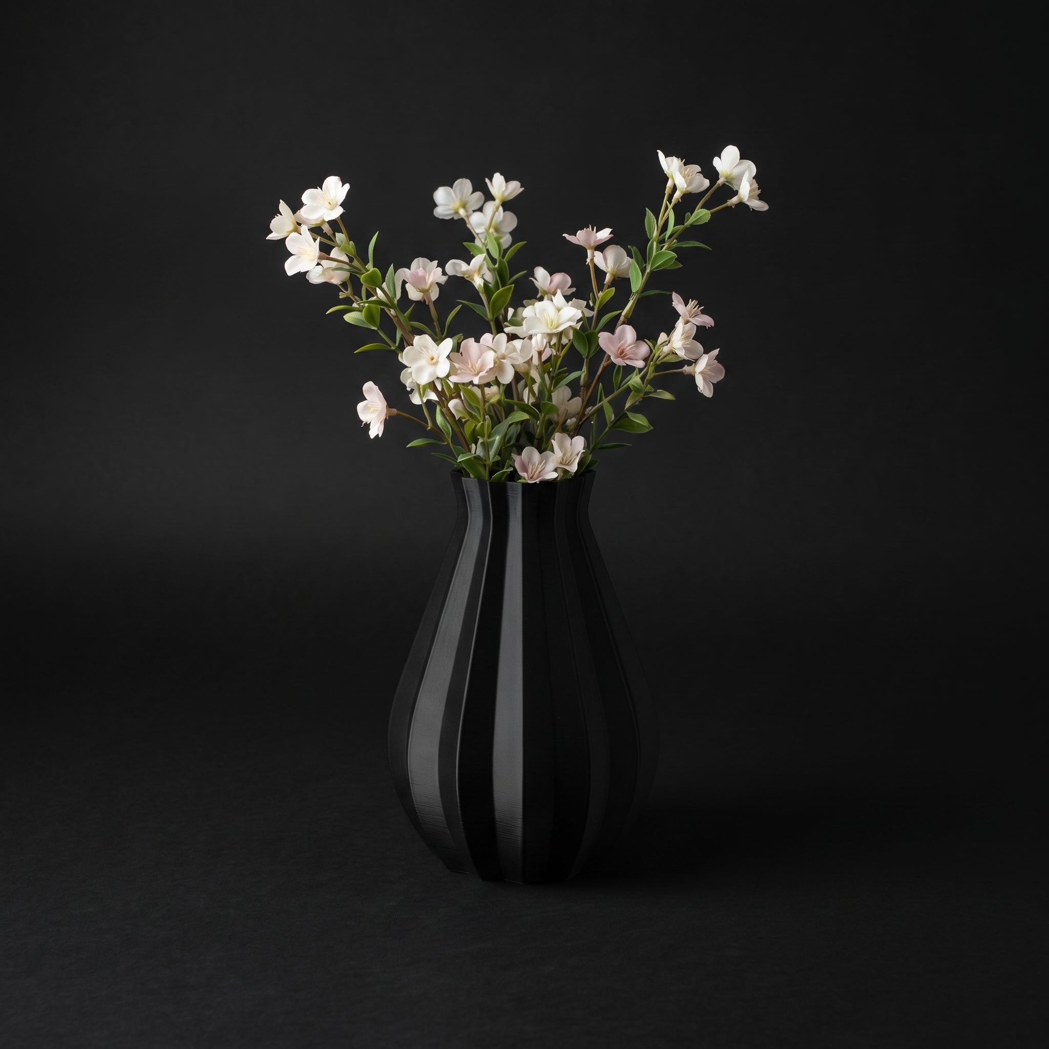 Vaso Kallarhals - Sculptural Presence - 150mm Preto — foto 5